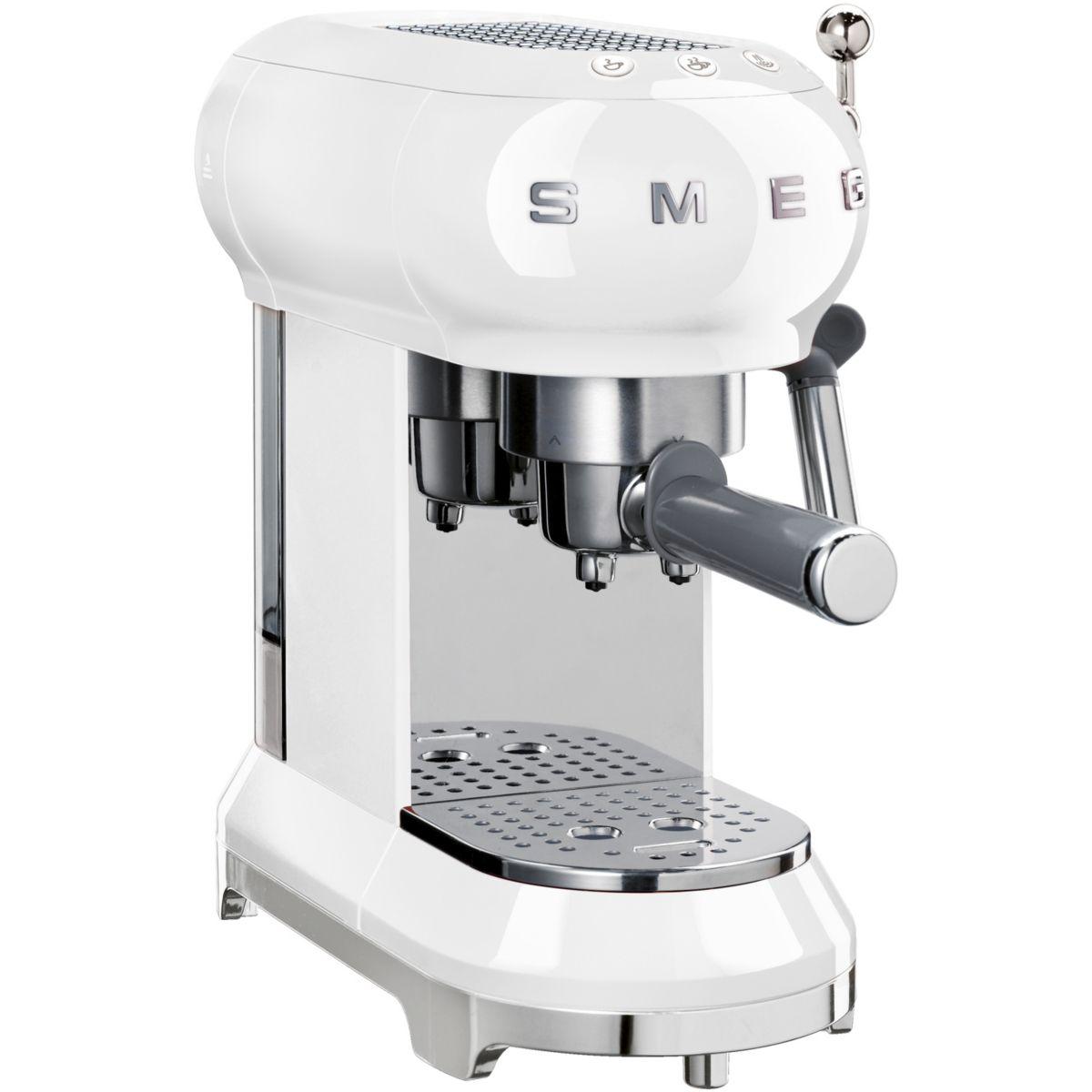 Machine � expresso smeg ecf01wheu blanc (photo) Machine � expresso smeg ecf01wheu blanc (photo)
