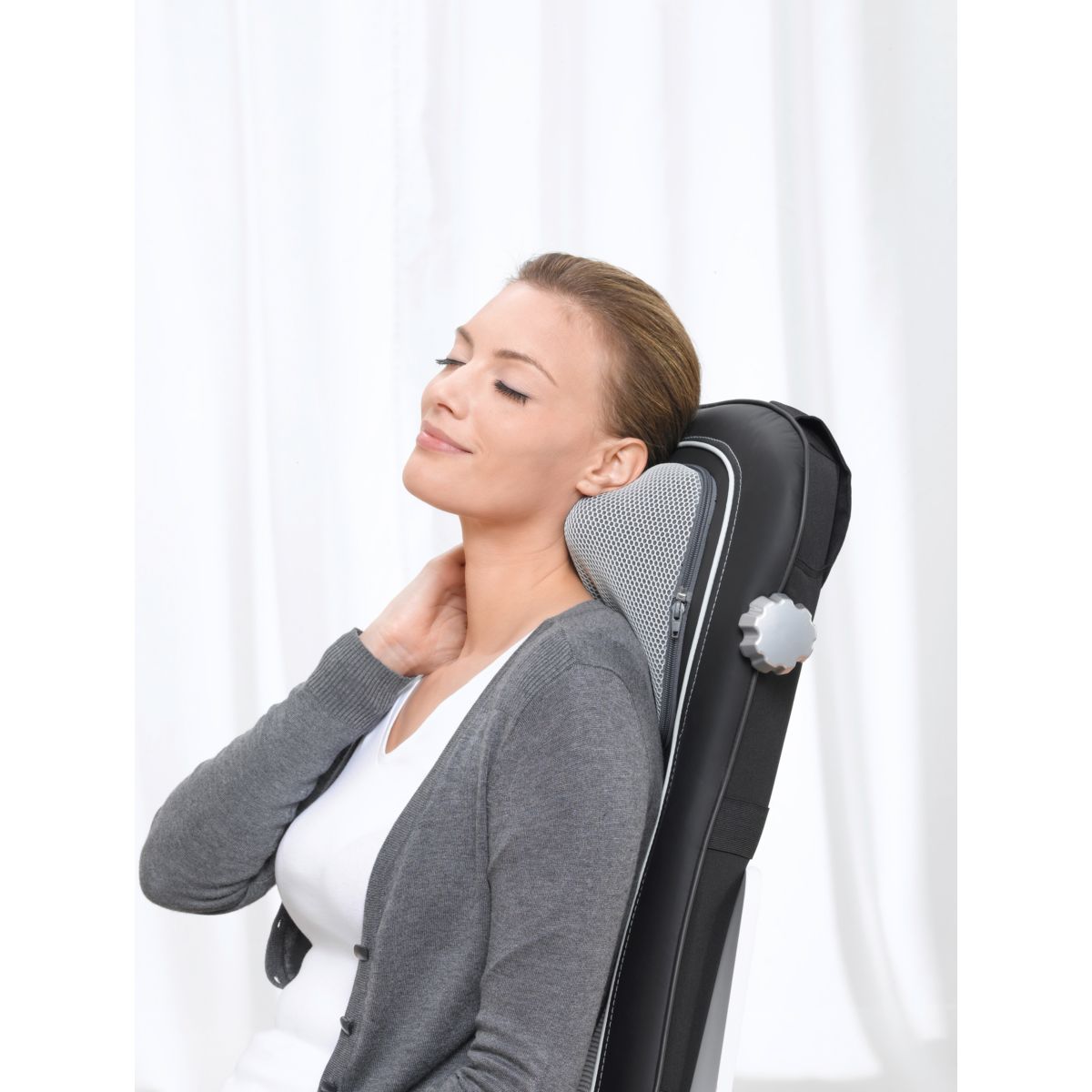 Couvre siège beurer mg260 shiatsu noir - 15% de remise immédiate avec le code : cool15 (photo) Couvre siège beurer mg260 shiatsu noir - 15% de remise immédiate avec le code : cool15 (photo)
