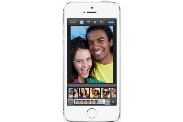 Apple iphone 5s 16go argent - 2% de remise immédiate avec le code : fete2 (photo) Apple iphone 5s 16go argent - 2% de remise immédiate avec le code : fete2 (photo)