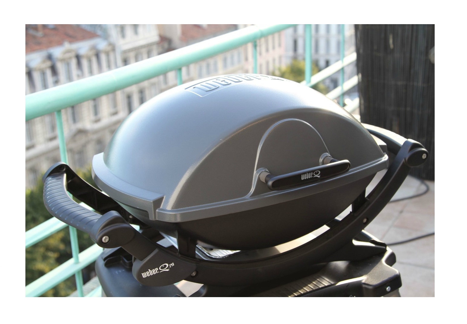 barbecue electrique weber q240